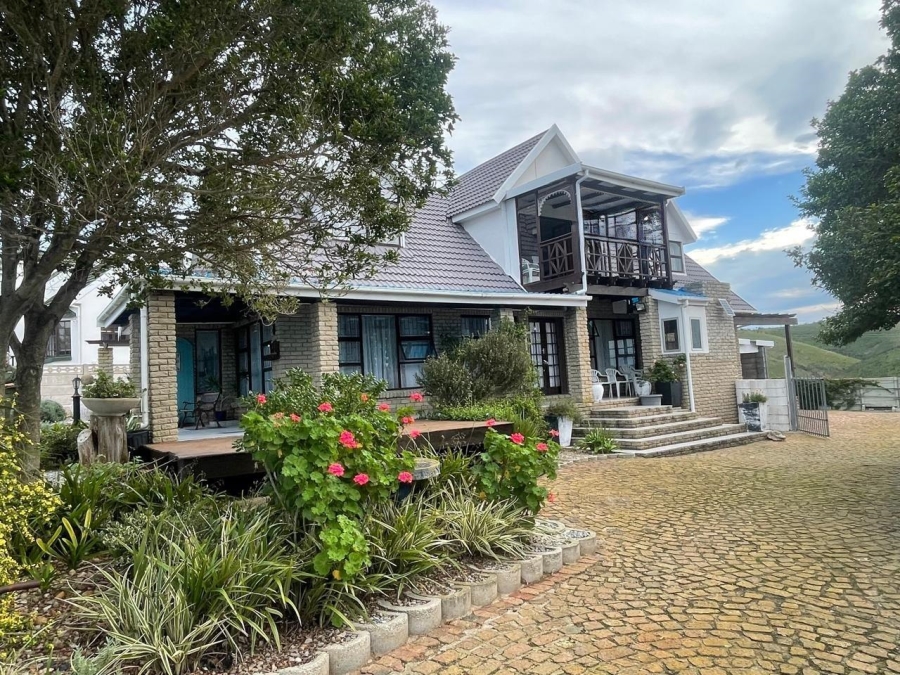 4 Bedroom Property for Sale in Hartenbos Heuwels Western Cape